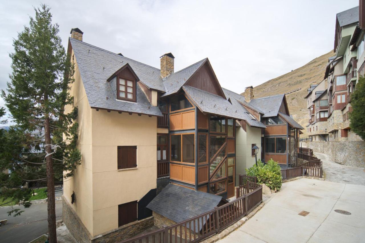 Lebre By Totiaran Apartment Naut Aran Exterior photo